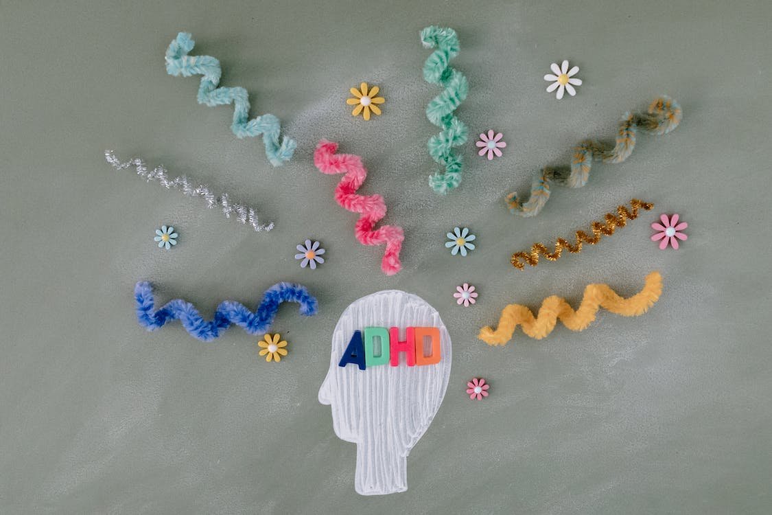 هل لدي ADHD؟ التشخيص المتأخر ، أساطير ADHD والحقائق التي أوضحها خبراء اضطراب فرط الحركة ونقص الانتباه