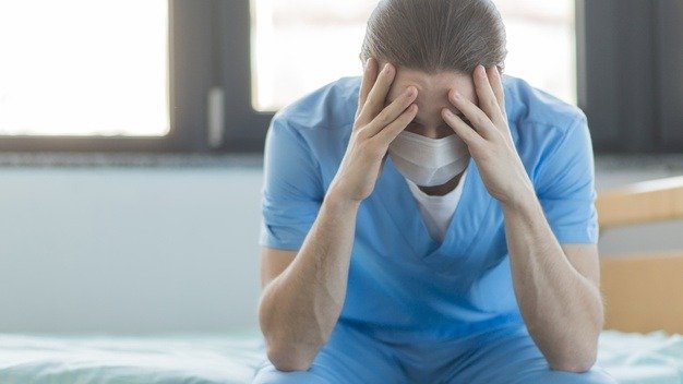 كيف يمكن أن يؤثر الإرهاق المهني للتمريض على نتائج رعاية المرضى