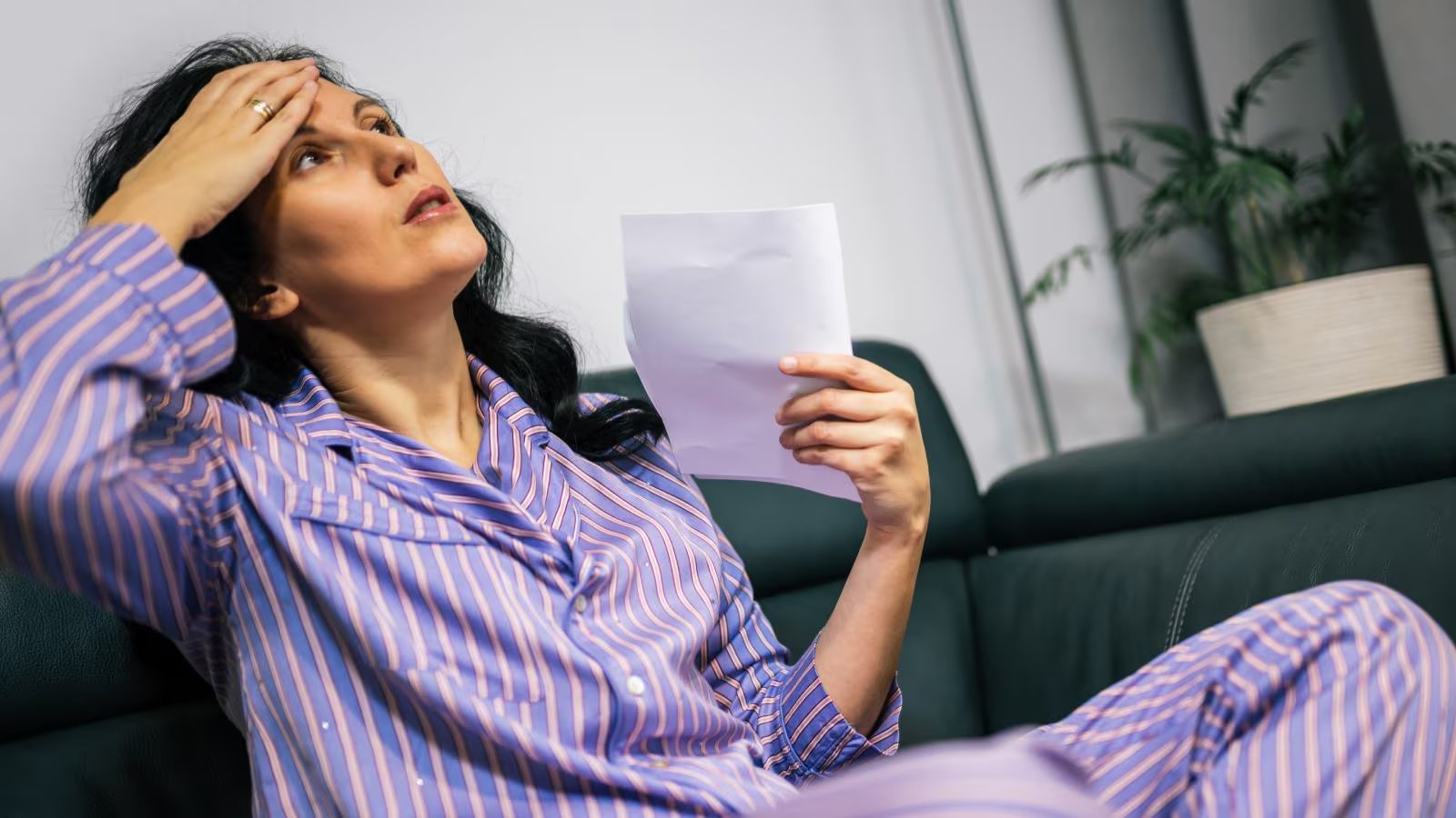 هل الهبات الساخنة طبيعية أثناء الدورة الشهرية؟ تعرف على الأسباب الكامنة وراء ذلك